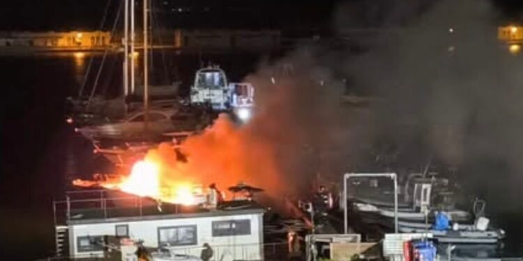Incendio Barche Vieste