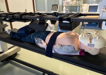 Tavolo Operatorio Rotativo Neurochirurgia Ospedale Di Venere (1)