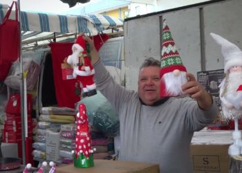 Bari, Il Natale Bussa Alla Porta Del Mercato Settimanale Di Via Salvemini: “qui Tante Idee Regalo” – Video