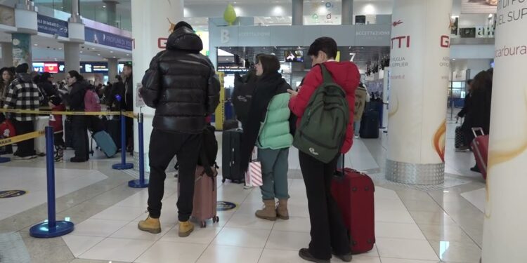 L’aeroporto Di Bari Si Riempie Per Capodanno, 18mila Partenze In 24 Ore: Ecco Le Mete Più Gettonate – Video