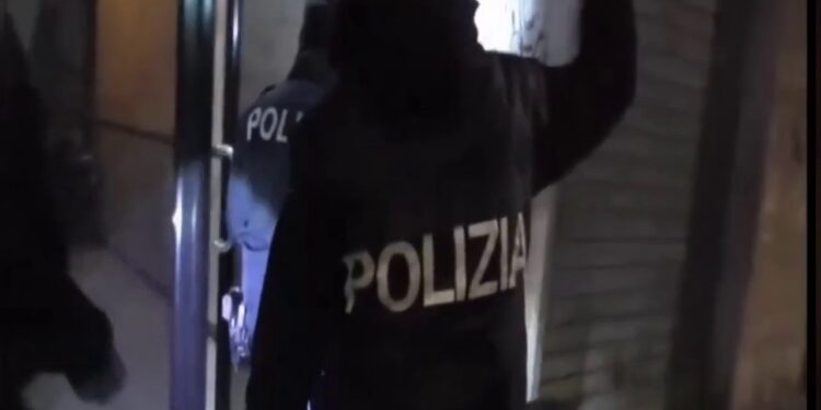 Polizia Notte Irruzione
