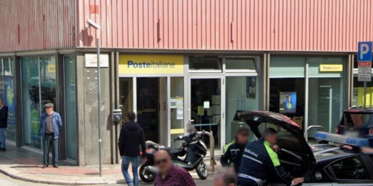 Poste Piazza Umberto