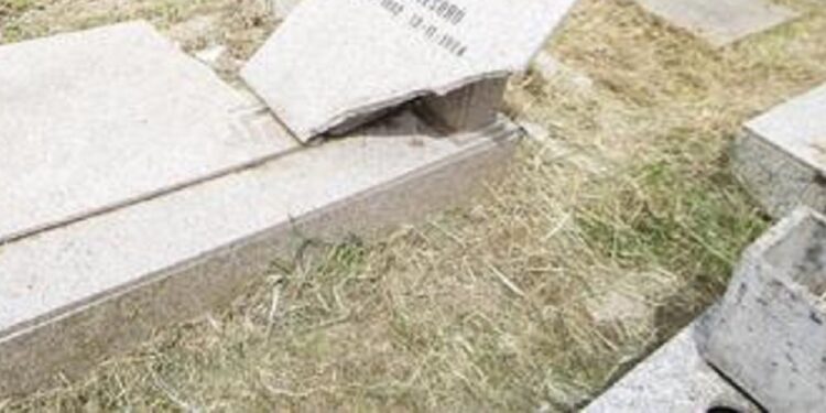Danneggiate Tombe Cimitero Verano Roma, Anche Settore Ebraico