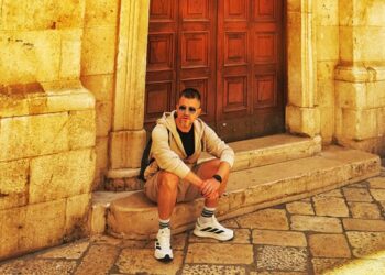 Bari Attitude