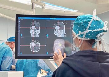 Intervento Di Neurochirurgia Medico Dottore