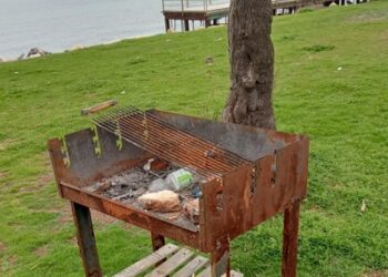Barbecue Abbandonato