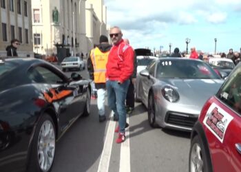 Formula Challenge, Primo Trofeo Città Di Bari: 60 Auto In Sfida Tra Lungomare E Madonnella – Video