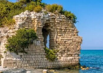 Otranto Crollo Foto Ansa