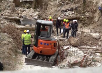 Bari, Crollo Palazzina Via Pinto: Rimossi Pilastri Per Incidente Probatorio. “caduti Nel Cratere” – Video