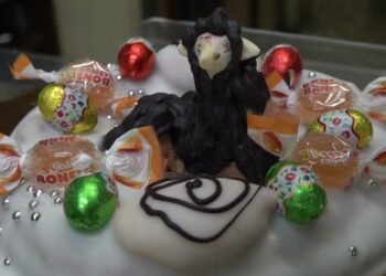 Bari, Pasqua A Tavola: è Corsa Ai Dolci Della Tradizione Tra Scarcelle, Taralli Glassati E Colombe – Video