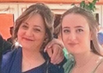 Mamma E Figlia Avvelenate