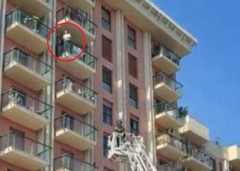Vigili Del Fuoco Balcone