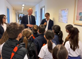 22 05 26 Gli Alunni Di Una Quarte Elementare Trovano 95 Euro E Li Consegnano Al Comune