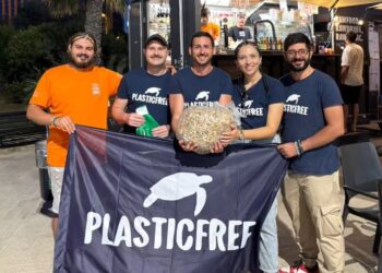 Raw Bus Raccolta Plastic Free