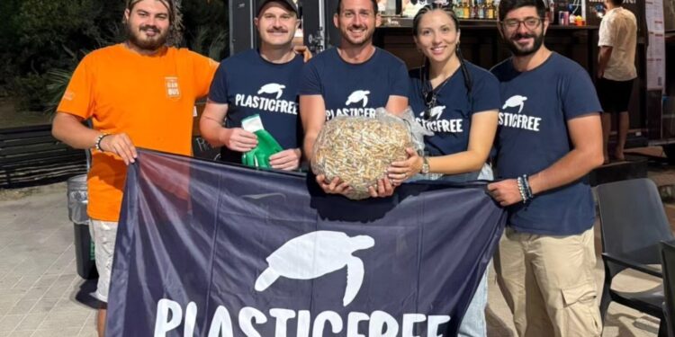 Raw Bus Raccolta Plastic Free