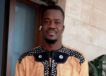 Bakari Sako