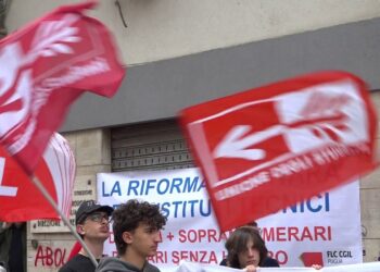 Bari, Studenti E Docenti In Piazza Contro La Riforma Valditara: “così Si Creano Prodotti Per Le Aziende” – Video