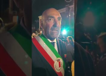 San Nicola, Il Sindaco Vito Leccese Nel Corteo: “questa è La Bari Che Non Vuole Tornare Indietro” – Video