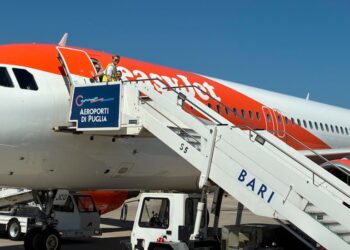 Easyjet Bari