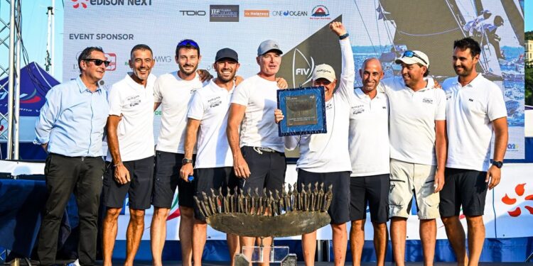 Vela D'altura Assoluti Gaeta, Equipaggio Morgan V Alla Premiazione Credit Martina Orsini Fiv