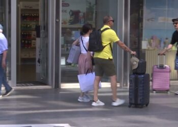 A Bari Record Turisti Nei Primi 6 Mesi Dell’anno, Meno Italiani Ma Aumentano Gli Stranieri – Video