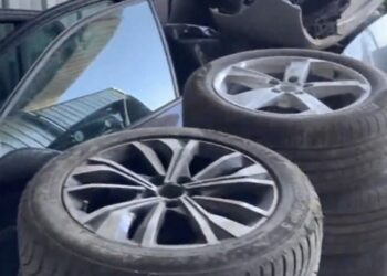Auto Rubata Carcassa