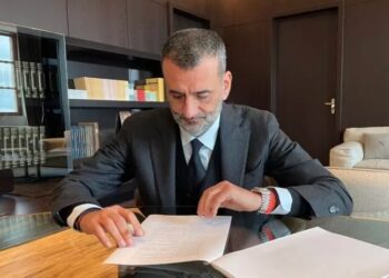 Decaro Firma Decreto Acqua