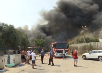 Incendio Campo Rom Japigia