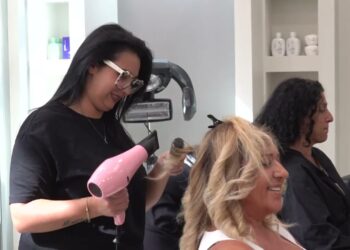 Modugno, Novità Parrucchiere ‘low Cost’ Nel Centro Commerciale: “prezzi Contenuti E Servizi Professionali” – Video