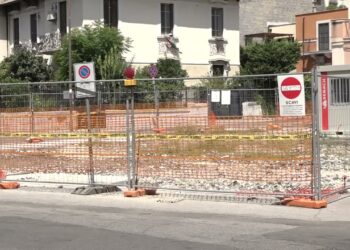 Bari, Problemi Della Ditta Bloccano Lavori In Piazzale Locchi. Scaramuzzi: “arriverà Un’altra Impresa” – Video