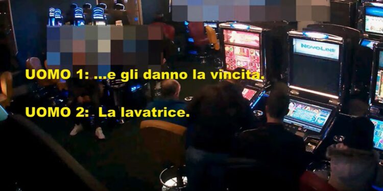 Slot