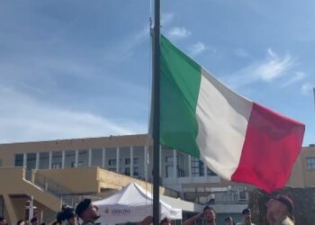 Esercito Bandiera Fiera
