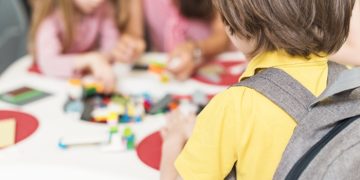 Bambino Scuola Infanzia