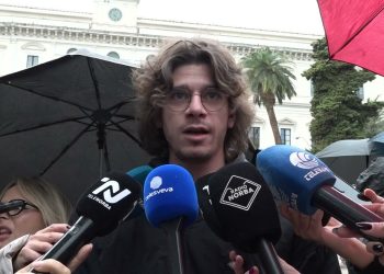 Carovita E Riarmo, Lo Sciopero Generale A Bari: “se Ci Bloccano Il Futuro, Noi Blocchiamo La Città” – Video