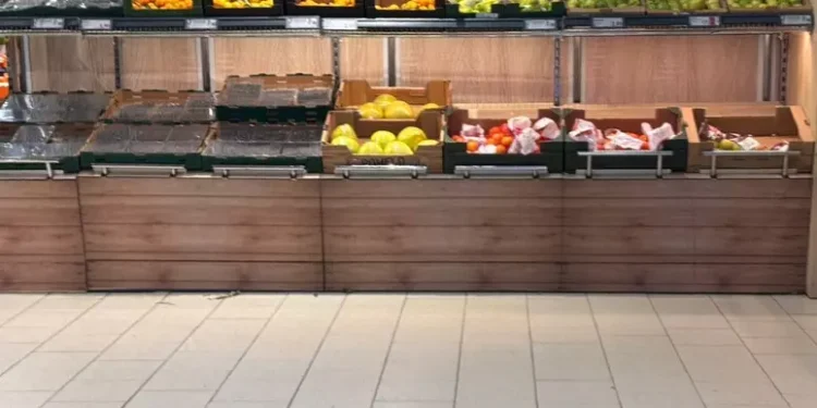 Scaffali Vuoti
